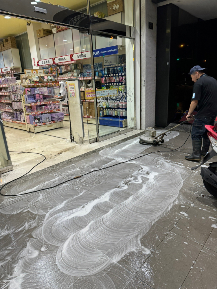 LINE_ALBUM_九乘九（公益店）_240523_13
