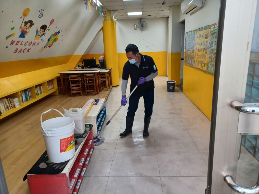 LINE_ALBUM_2024／12／14星期六.英格蘭幼兒園(洗地.打蠟）_241219_36