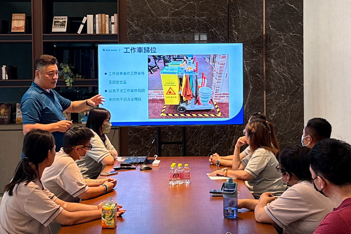 台中居家清潔|台中專業居家清潔|台中到府清潔|台中居家打掃|台中豪宅到府清潔|台中居家打掃推薦|台中居家打掃價格|台中定期打掃價格|台中居家打掃評價